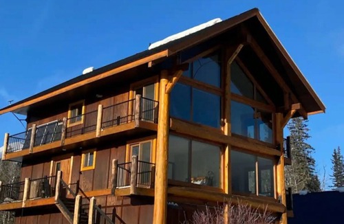 Blue River Cabin | Escape To A Luminous, Off-grid Lodge Surrounded By Nature Near Blue River BC