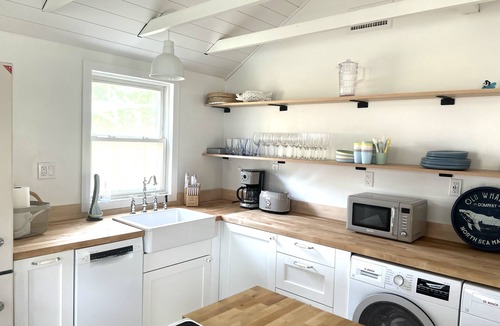 Hyannis House | Escape To Cape - Fully Renovated 2 Bedroom House, Close To Main Street And Beach
