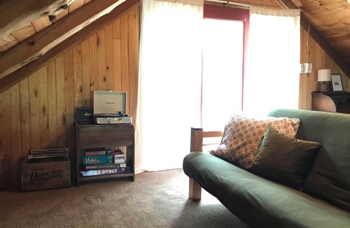 East Worcester Cabin | Escape to the country at our creek-side log cabin.