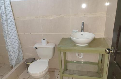 Ciudad Colon Hostel | Escape Urbano