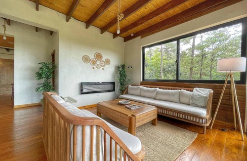 Jarabacoa Villa | Escpate al Bosque Villa Completa Piscina BBQ Hasta 12 Huspedes