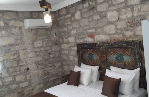 Urla Hotel | ESKİ URLA