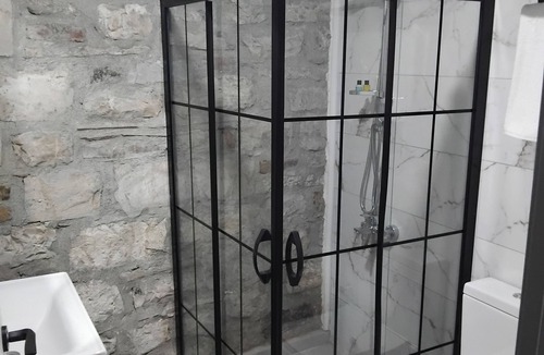 Urla Hotel | ESKİ URLA