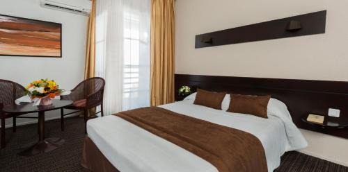 Lisses Hotel | Espace Leonard De Vinci