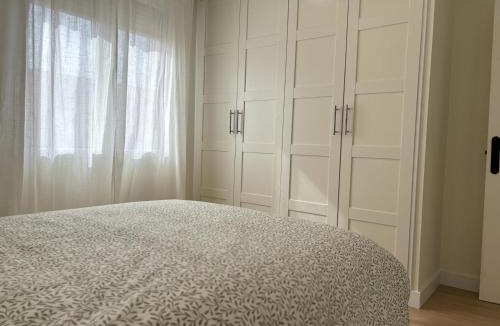 Aranjuez Apartment | Espacioso Apartamento Familiar con terraza en Aranjuez - Confort, Tranquilidad y Netflix Incluido