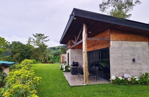 Vieja Apartment | Espectacular Cabaña Moderna de Montaña + Bosque Nuboso +Wifi