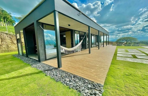 Pereira Villa | Espectacular Vista Finca Moderna