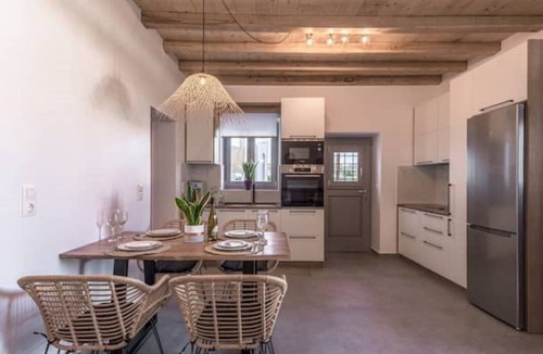 Adamas Apartment | Esperanza Apartment