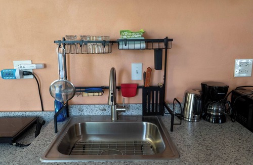 Esperanza Apartment | Esperanza Studio A/C Up Hill Apt. B