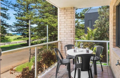 Thirroul Apartment | Esplanade Escape Beachfront Family Bliss