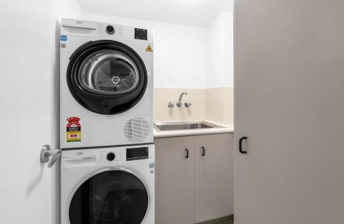 Cairns North Apartment | Esplanade Haven
