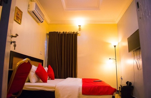 Lagos Hotel | Esporta Suites
