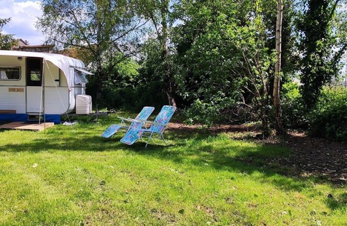 Fougeres-sur-Bievre House | Esprit camping chambre caravane de 1976/Beauval/Chambord/Cheverny/Chenonceau