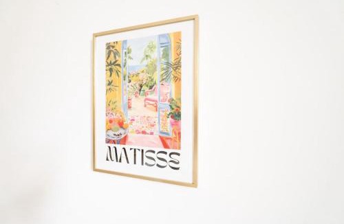 Carre d'Or Apartment | Esprit de France
