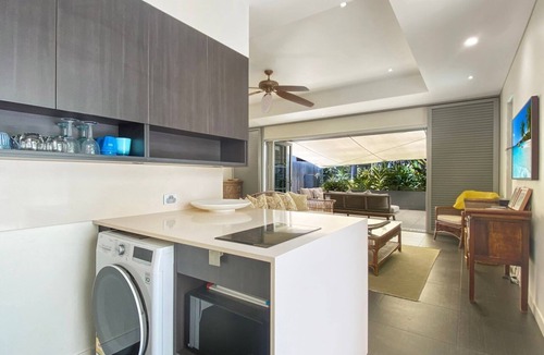 Horseshoe Bay House | Essence Beachfront Retreat