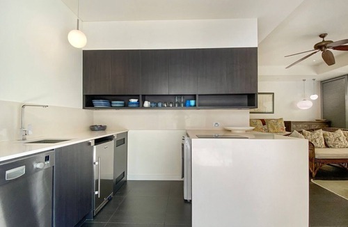 Horseshoe Bay House | Essence Beachfront Retreat