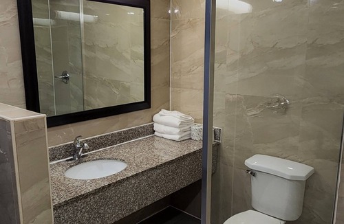 Wayne Hotel | Essence Express Wayne