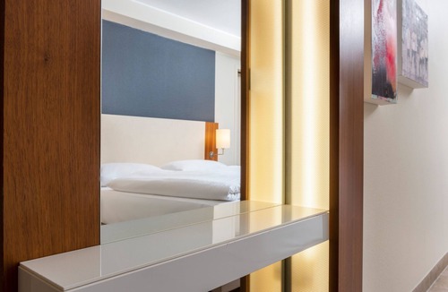 Lindenthal Hotel | Essential by Dorint Köln - Junkersdorf