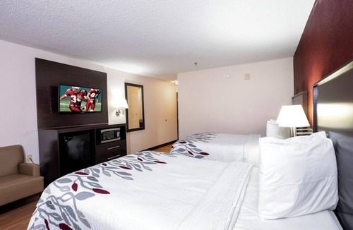 Knoxville Hotel | Essential Unit Perfect for University Visitors and Family Trips