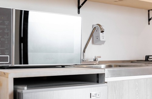 Los Tamarindos Hotel | EssentialPXM Arkitainer ResidentialLofts