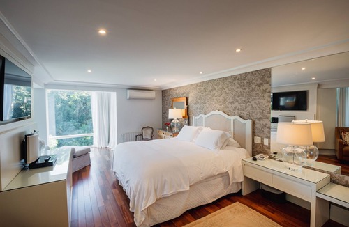 Bairro Lago Negro Hotel | Estalagem St Hubertus