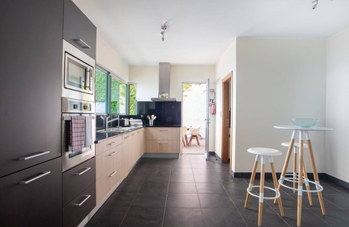 Calheta House | Estrela do Mar - Lovely, Sun Filled Villa
