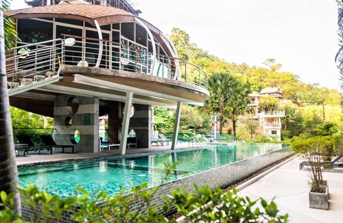 Patong Apartment | ET612 Convenient studio - quiet spot, pool