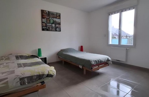 Dampierre-en-Burly Apartment | Etablissement Sablons, Relai et Travailleurs - 2 logements indépendants