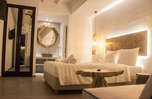 Drafaki Hotel | Eternal Suites