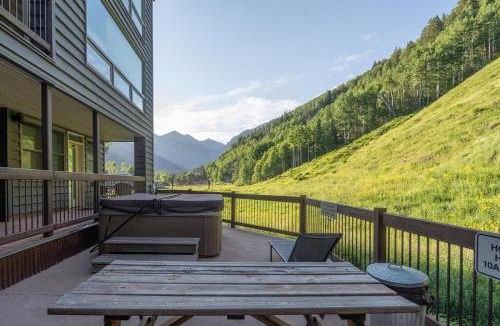 Telluride Apartment | Etta Place 3