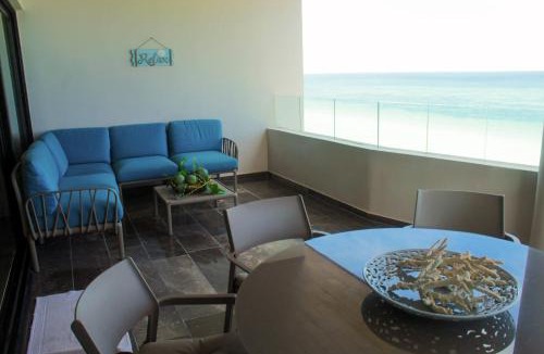 Ixil Apartment | Eubea Luxury beachfront penthouse