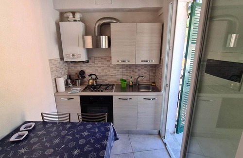 Borgo Antico Apartment | Eulalia Apartment- in the center near best bea.