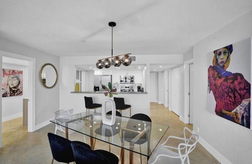 Downtown Miami Apartment | Euphoria - Miami Skyline & Water Views