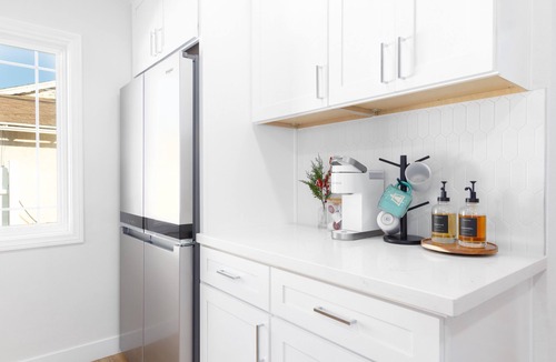 Riverside House | EV Charger L2 Cozy Home short distance to Downtown Riverside