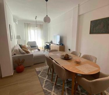 Serres Apartment | Eva's Suite