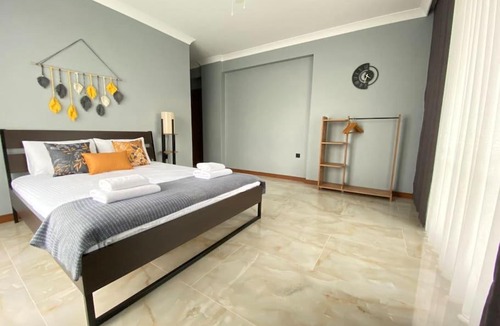 Yanik Villa | Evabella Villa