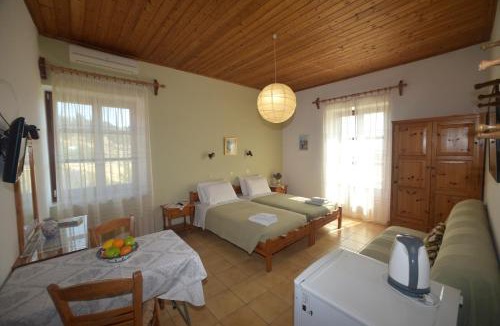 Mithimna Apartment | Evanthia Toroz Rooms & Studios