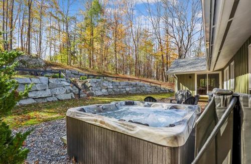Stowe Village Historic District House | Evergreen Stowe