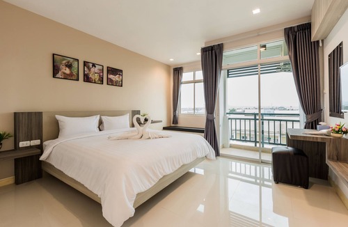Ban Pa Yang Hotel | Evergreen Suite Hotel