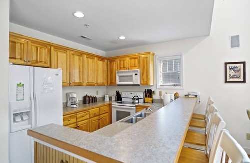 Foscoe Condo | Evergreens 631- Mountain Condo, Gated Resort, Indoor/Outdoor Pools & Hot Tub