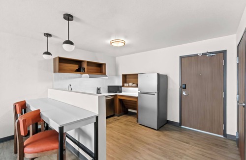 Ocala Apartment | Everhome Suites Ocala I-75 North