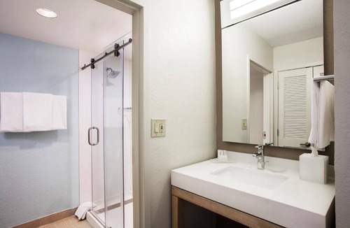 North Myrtle Beach Hotel | Everything You Need For The Perfect Vacation! Indoor Pool, Pets Are Welcome!