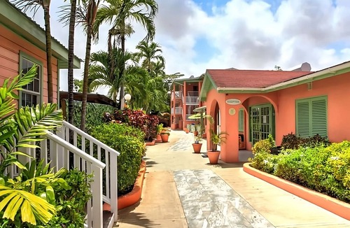 Worthing Apartment | Everything You Need For The Perfect Vacation! Outdoor Pool, Free Parking!