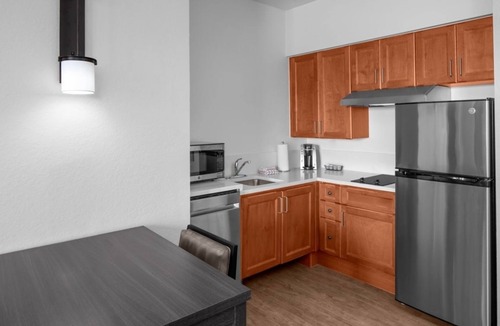 Oldsmar Hotel | Everything You Need For The Perfect Vacation! Outdoor Heated Pool, Pet-friendly!