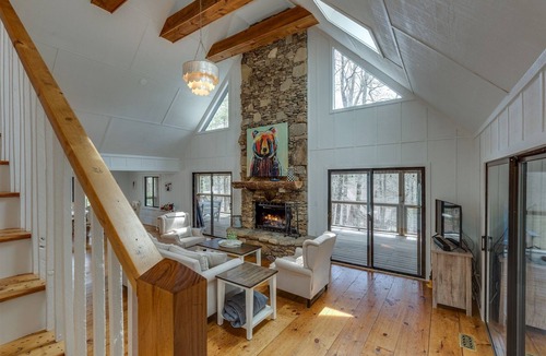 Highlands Cabin | Everything You Need, Nothing You Don't | Bear Necessities