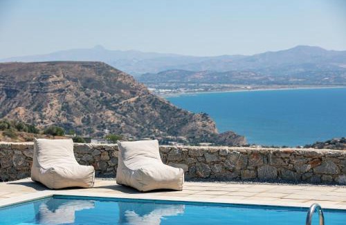 Agia Galini Villa | Evgoro Luxury Suites