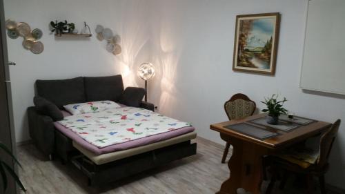 Hasenfeld Apartment | Evia Ferienwohnung