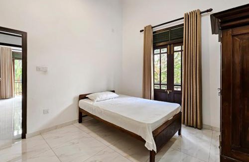 Poddala Villa | Evolve - Field View