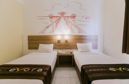 Gubeng Hotel | Evora Hotel