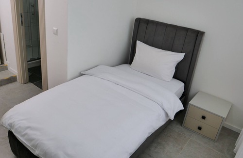 Oferdingen Hotel | Evsenn Hotel